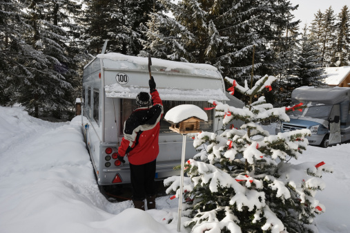 Bien chausser son camping-car pour l'hiver - Équipements et accessoires